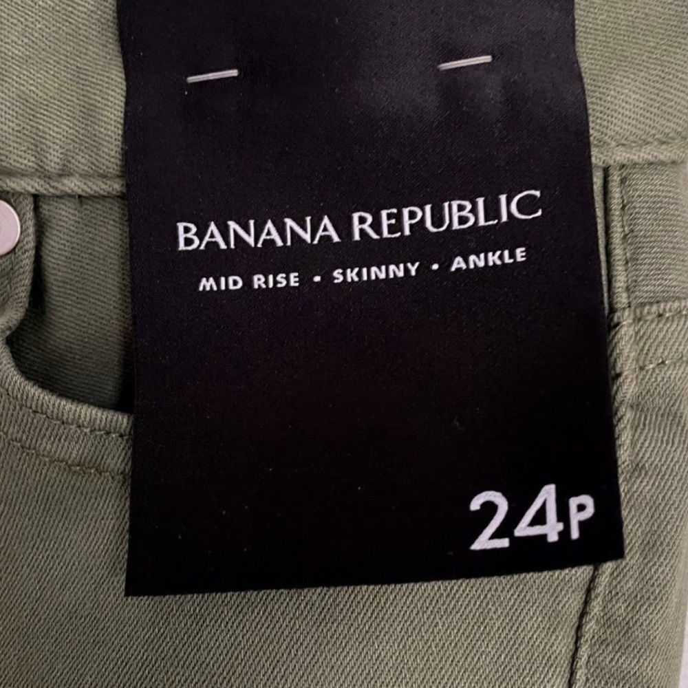 Banana republic tag